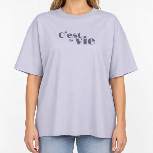 Women´s Boxy Oversized T-Shirt – C’est la vie – Lilac