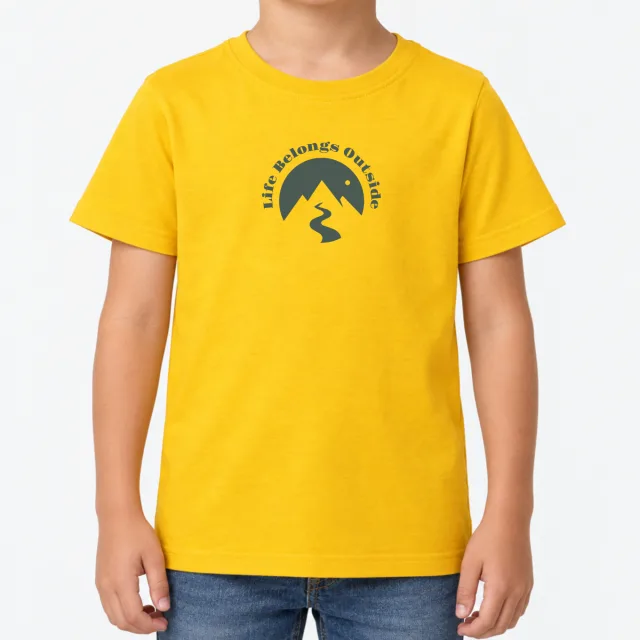 Kids T-Shirt – Kinder – Life Belongs Outside – Gold