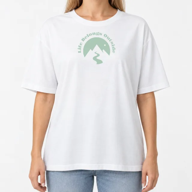Women´s Boxy Oversized T-Shirt – Life Belongs Outside – Deep Black