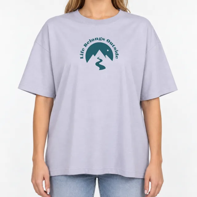 Women´s Boxy Oversized T-Shirt – Life Belongs Outside – Deep Black