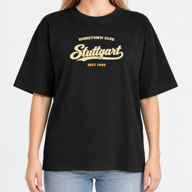 Women´s Boxy Oversized T-Shirt – Hometown Club Stuttgart – Deep Black