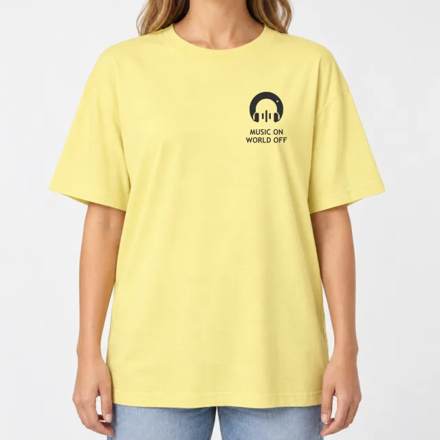 Women´s Boxy Oversized T-Shirt – Music On. World Off. – Deep Black